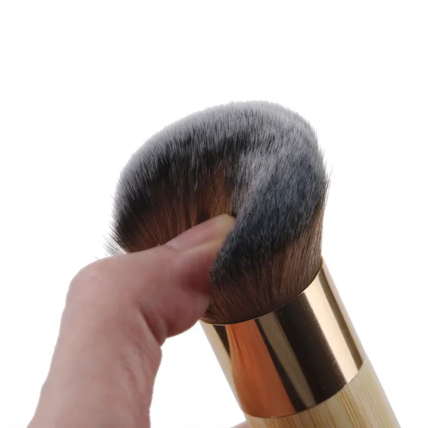 Eco-Friendly Bamboo Handle Powder Brush in packaging