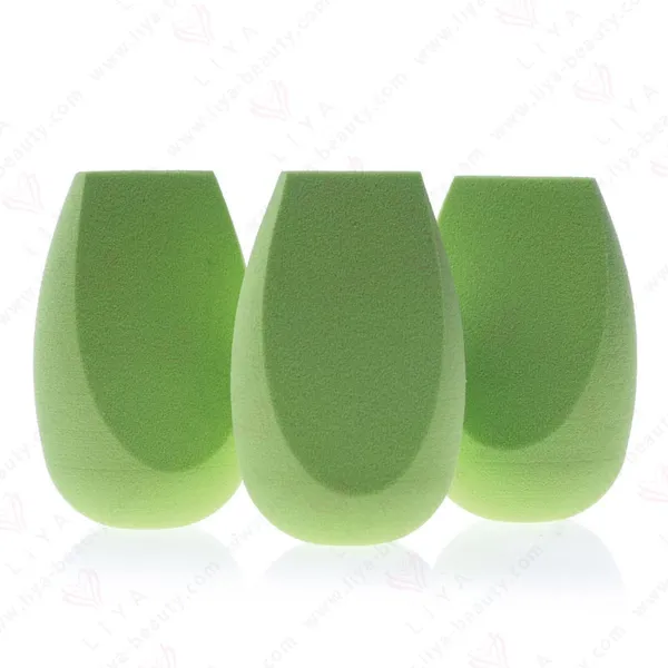 Green tear dual-cut sponge with ergonomic design